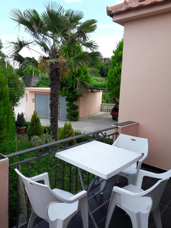 Guest'S House "Lindi&Roni" Apartment Ulcinj Ngoại thất bức ảnh